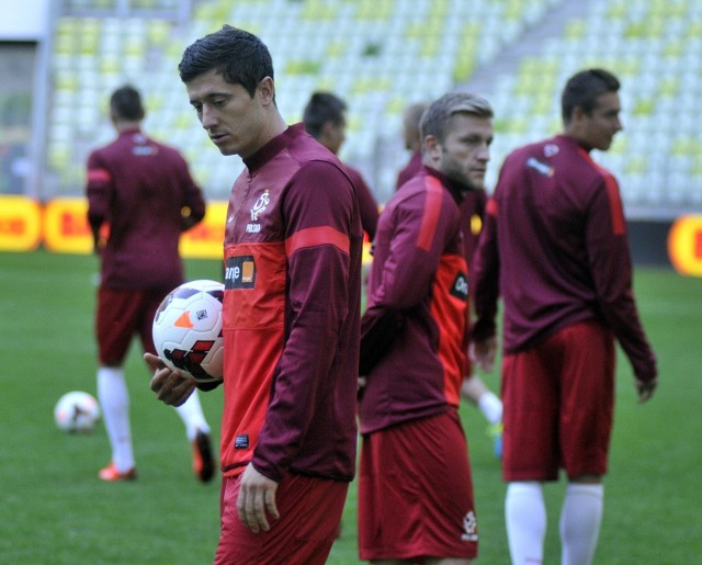 13.08.2013 gdansk..pge arena - przed meczem polska dania . oficjalny trening reprezentacji polski na zdjeciu robert lewandowski..fot. przemek swiderski / polskapresse dziennik baltycki