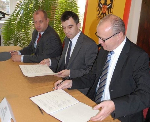 Dyr. firmy Sitech i władze powiatu podpisali list intencyjny w sprawie współpracy.