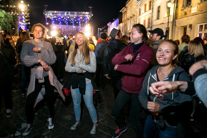 Szalom na Szerokiej przyciągnął tłumy krakowian. Zobacz jak bawili się na finale Festiwalu Kultury Żydowskiej