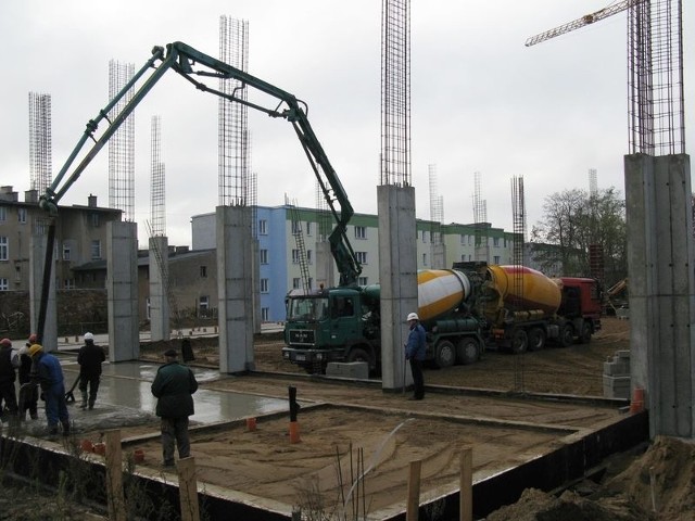 Budowa sali gimnastycznej Zespołu Szkół Ponadgimnazjalnych w Bytowie. 