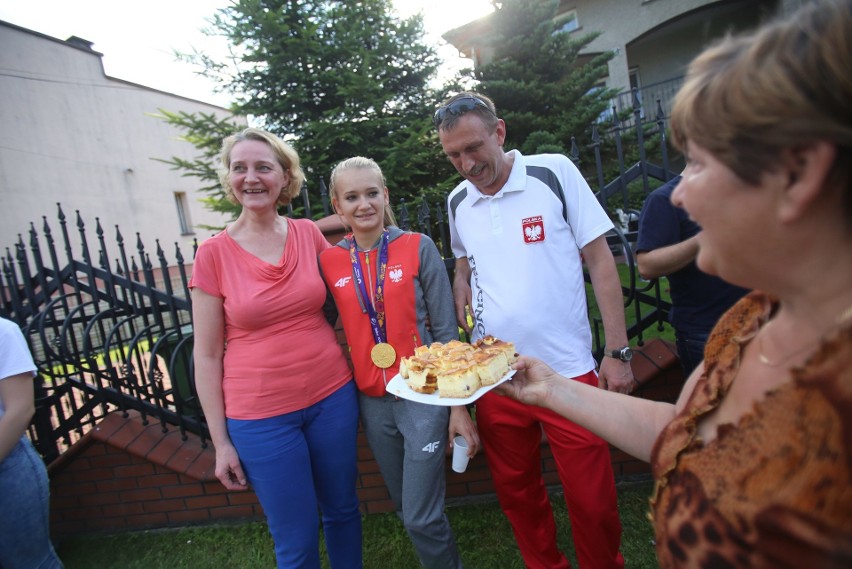 Pierwsze powitanie naszej mistrzyni igrzysk w Baku miało...