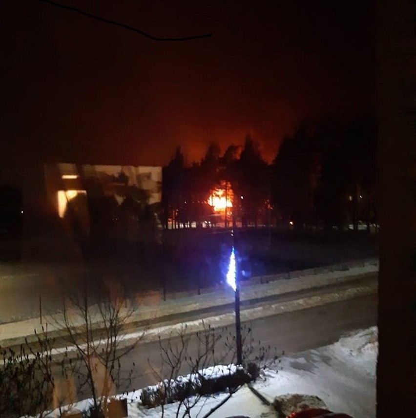 Pożar i eksplozje w Czarnej Białostockiej. Eksplodowały...