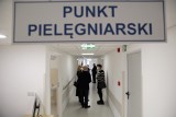 Pielęgniarki–emerytki we wrocławskich szpitalach. Pracują, bo nie ma ich kto zastąpić 