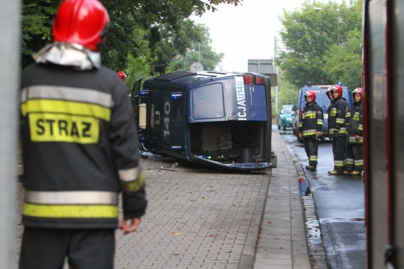 Wypadek radiowozu przy Cytadeli. Są utrudnienia w ruchu