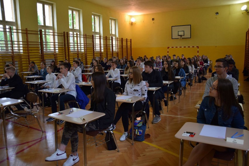„Sikorski” we Włoszczowie po raz kolejny gospodarzem konkursu matematycznego „Olimpijczycy są wśród nas” (NOWE ZDJĘCIA, WYNIKI)