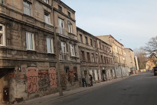 Kamienica stała przy ul. Składowej 32 w Łodzi. Została wyburzona w 2018 roku