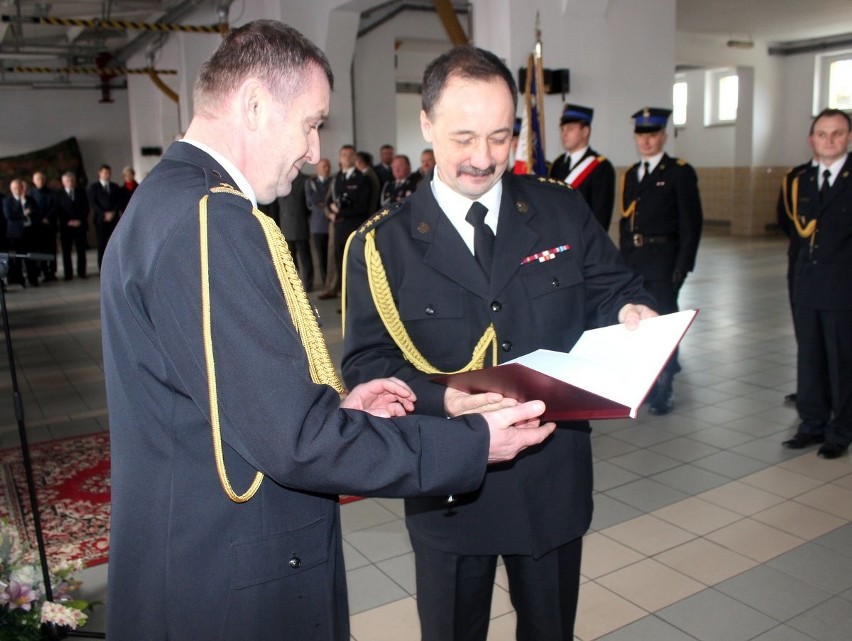 Uroczystość pożegnania komendanta straży pożarnej w Oleśnie...