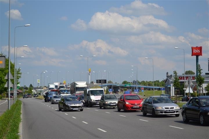 Remont na DK 1 powoduje poważne utrudnienia w ruchu w całej...