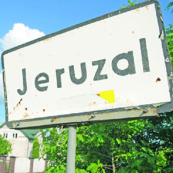 Jeruzal, czyli serialowe Wilkowyje, gdzie mieszka 410 osób, leżą w gminie Mrozy w powiecie mińskim, niespełna 70 kilometrów od Warszawy