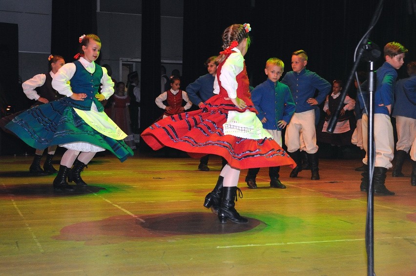 Zespół Tańca Ludowego „Ostrołęka” czeka na nowych tancerzy. Jak się zapisać?