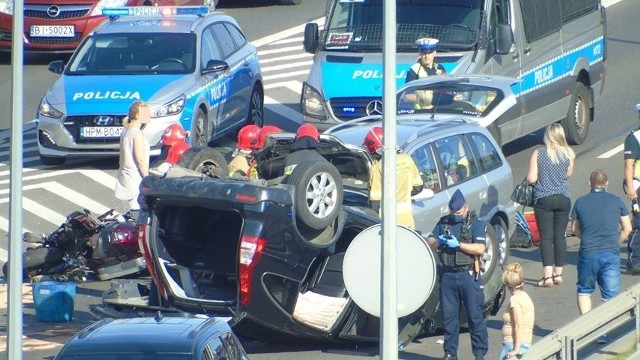 Wypadek na skrzyżowaniu ulic Sosabowskiego i Wasilkowskiej w Białymstoku