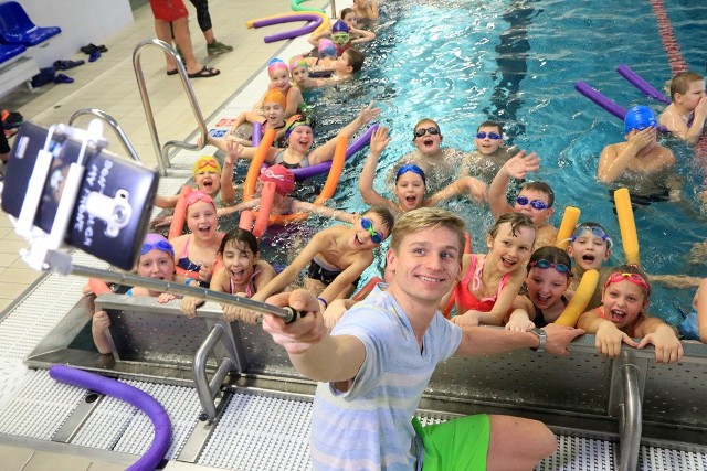 Radosław Kawęcki podkreśla, że właśnie takie programu mogą w przyszłości dać nam medale olimpijskie w pływaniu