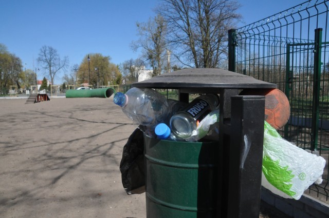 Przedstawiciele firm zajmujących się wywozem śmieci tłumaczą, że wzrost kosztów bierze się przede wszystkim z wymagań, jakie określiło im miasto.