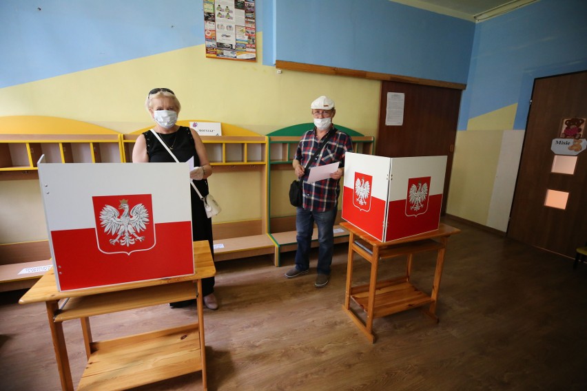Głosowanie. Wybory prezydenckie w Sosnowcu...