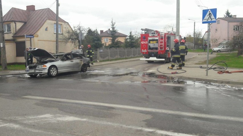 Informację o pożarze samochodu grajewscy strażacy otrzymali...