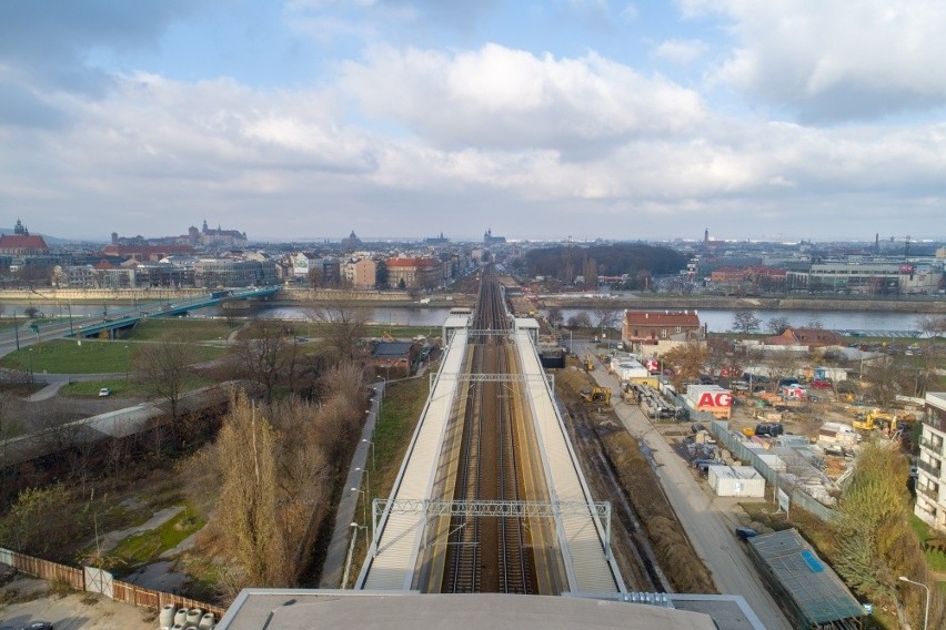 Megainwestycja w centrum Krakowa rośnie jak na drożdżach [ZDJĘCIA]