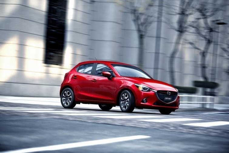 Mazda 2, w Japonii nazywana Demio - czwarta generacja tego...