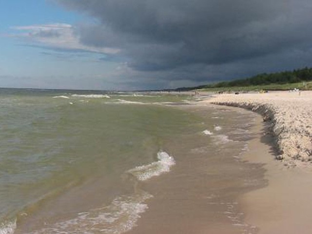 Wczoraj na plaży B w Łebie znaleziono ciało innego mężczyzny.