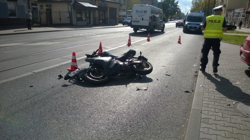 Wypadek na Łagiewnickiej! Motocyklista i pasażerka ciężko ranni [zdjęcia]