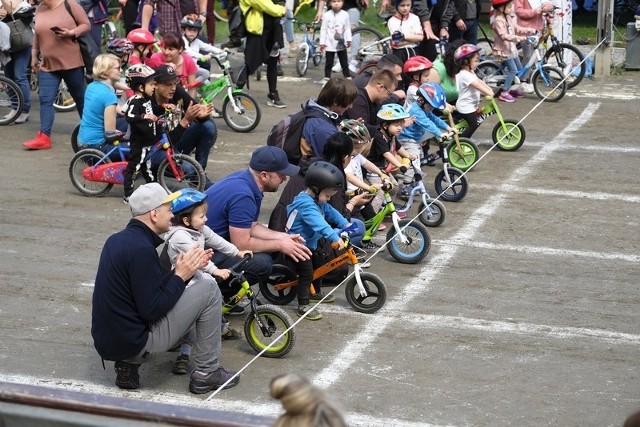 W niedzielę (19.05) o godz. 11 na toruńskiej Motoarenie odbył się Rodzinny Piknik Rowerowy. Wydarzenie zostało zorganizowane w ramach jubileuszu najlepszego żużlowego stadionu na świecie. Oto fotorelacja.Zobacz także: Inscenizacja historyczna na Zamku Krzyżackim [ZDJĘCIA]