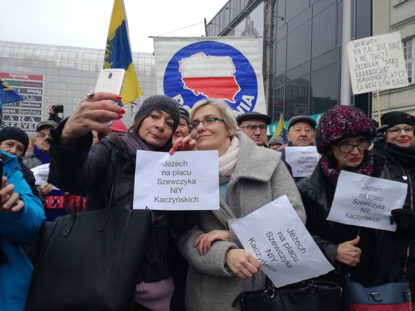 Protest na placu Szewczyka w Katowicach