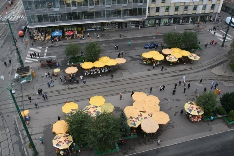 Nie doceniacie zmian w Katowicach? Oto jak się zmienił rynek ZDJĘCIA