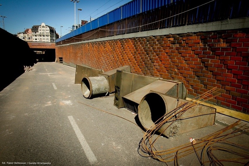Wrocław: Remontują tunel pod pl. Dominikańskim (ZDJĘCIA)