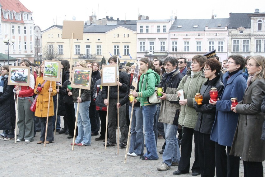 W Czarnym Marszu przeciwko brawurze na drogach i pijanym...