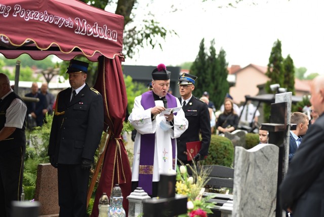 Pogrzeb st. ogn. Pawła Czerniaka, strażaka z Komendy Powiatowej PSP w Żarach, który zginął w tragicznym wypadku