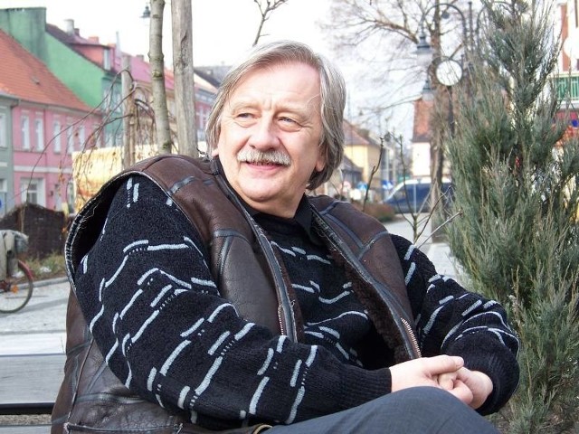 Lech Bekulard, dyrektor artystyczny Solówki, menager zespołu S.O.U.L. z Jarocina, wspiera wiele innych formacji, współorganizator Festiwalu Las, Woda & Blues w Sławie, Bluesobrania Krwiodawców w Nowym Miasteczku i Summer Rock w Sławie. Ma 56 lat.
