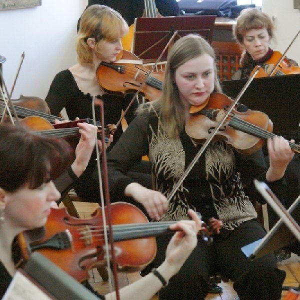 Środowy koncert Rosyjskiej Orkiestry  Kameralnej zainaugurował tegoroczny festiwal  "Problatica" w Grudziądzu. Melomanów nie  zabrakło.