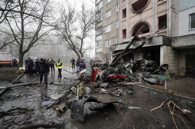 W katastrofie śmigłowca w mieście Browary koło Kijowa zginęło 14 osób, w tym minister i dwóch wiceministrów spraw wewnętrznych Ukrainy.