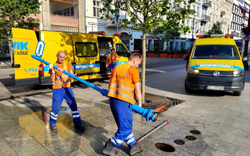 Kurtyna wodna na ul. Piotrkowskiej  i nowy zdrój uliczny przy ul. Wierzbowej