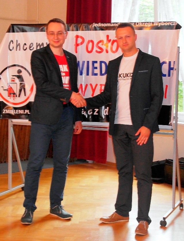 Robert Bocian i Paweł Szramke, działacz zmieleni.pl, inicjatywy, która sprzeciwiała się porzucaniu obywatelskich projektów ustaw