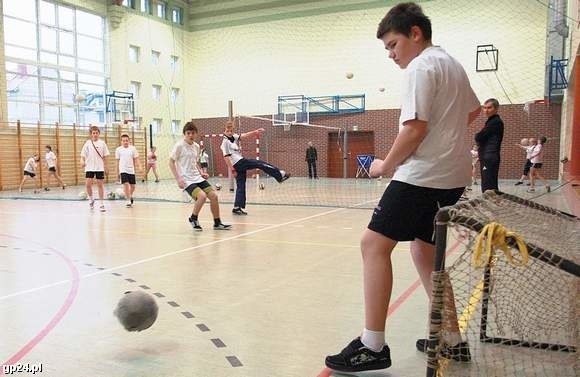 W Szkole Podstawowej nr 1 w Ustce uczą się dzieci z miasta i gminy.