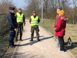 Weekend z koronawirusem. Czy można wyjść na spacer albo rower? Ludzie się zastanawiają, a policja zapowiada - będziemy karać