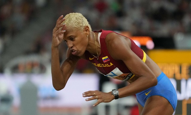 Dramat mistrzyni olimpijskiej w trójskoku Yulimar Rojas z Wenezueli.