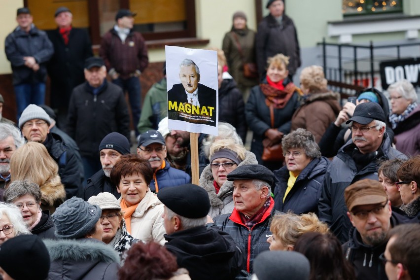 Przeciwnicy polityki rządu spotkali się w Toruniu i bydgoskim Mózgu