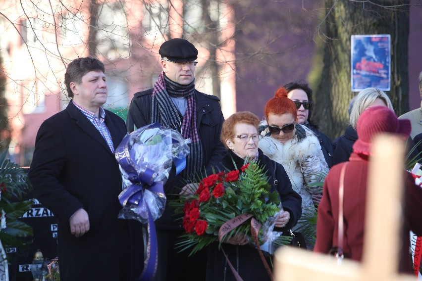 Uroczystości upamiętniające Zbyszka Cybulskiego na cmentarzu...