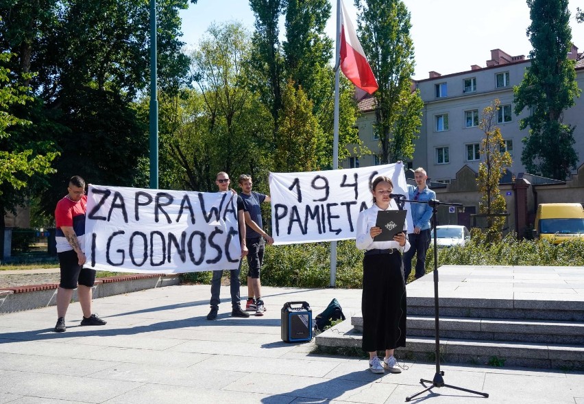 Gdańsk. Obchody 76. rocznicy strajku dokerów, 13.08.2022 r. Uroczysta msza święta, wykład Daniela Czerwińskiego... Zdjęcia