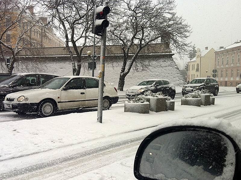 Spore utrudnienia w okolicy rzeszowskiego zamku.