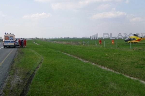 Śmigłowiec został wezwany, bo dziecko, transportowane karetką, która nagle się zepsuła, było w ciężkim stanie.