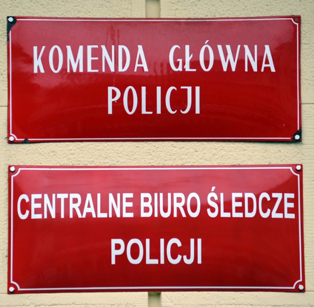 18.04.2016 warszawa komenda glowna policji , centralne biuro sledcze . budynek architektura murator tabliczka ilustracja widok komenda glowna policji , centralne biuro sledcze policjafot. piotr smolisnki / polska press