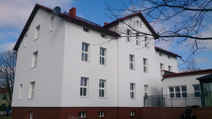 Dom seniora w Zawadzkiem powstaje w dawnym biurowcu.
