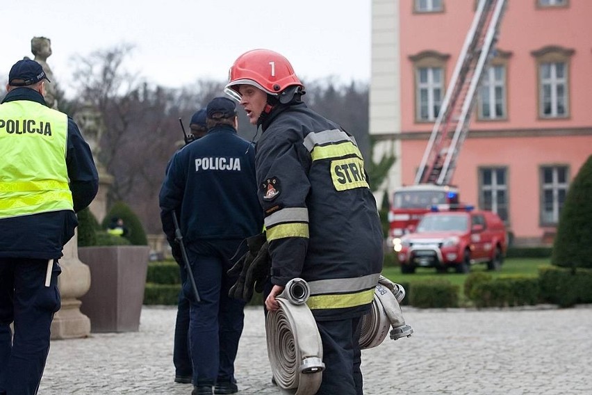 Pożar zamku Książ, płonie dach, 10.12.2014