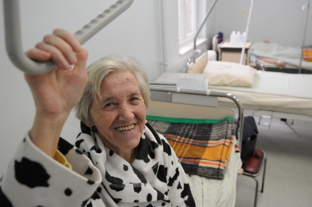 Pacjentka Halina Wyrzykowska z Osiecznicy chwali sobie krośnieński szpital. Wierzy, że po nowym roku opieka w nim będzie tak samo dobra