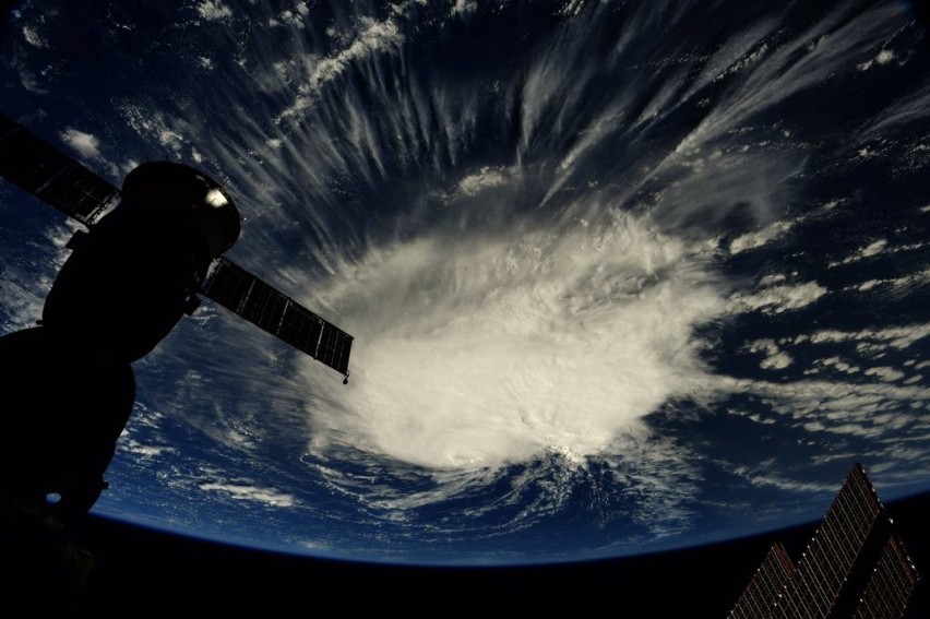Zdjęcia Huraganu Florence zrobione przez NASA z ISS
