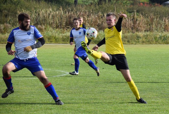 GKS Iwaniska wygrał z Cukrownikiem Włostów 1:0.