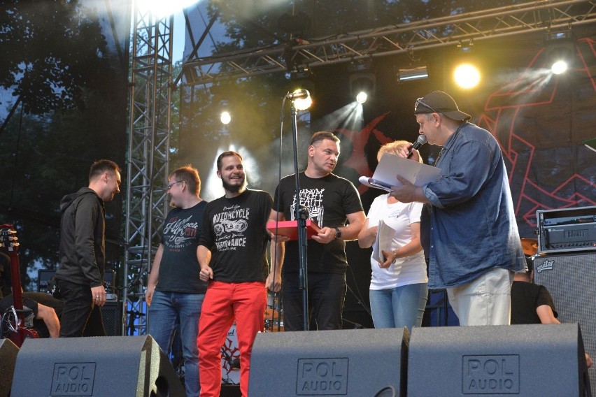 Siemiatycze Blues Rock Festiwal 2019. Największy festiwal rockowy na Podlasiu przyciągnął tłumy. Znajdź siebie i znajomych na zdjęciach 