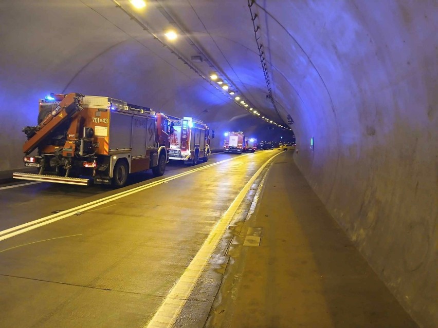 Wypadek w tunelu w Lalikach w powiecie żywieckim.
